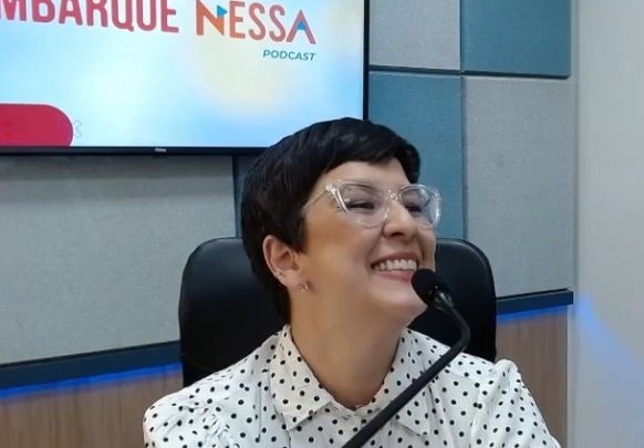 Leia mais sobre o artigo Fabiana Droppa faz parte do Podcast Embarque Nessa